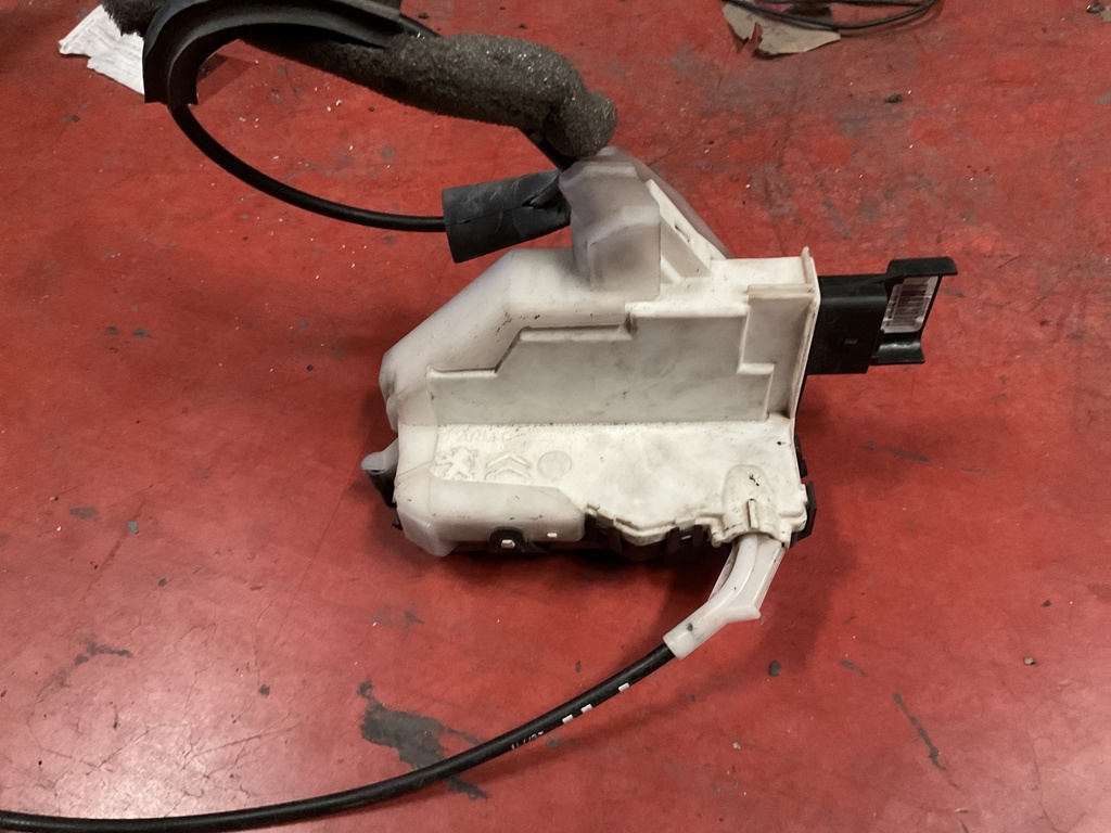 Cerradura delantera izquierda citroen C5 ‘10