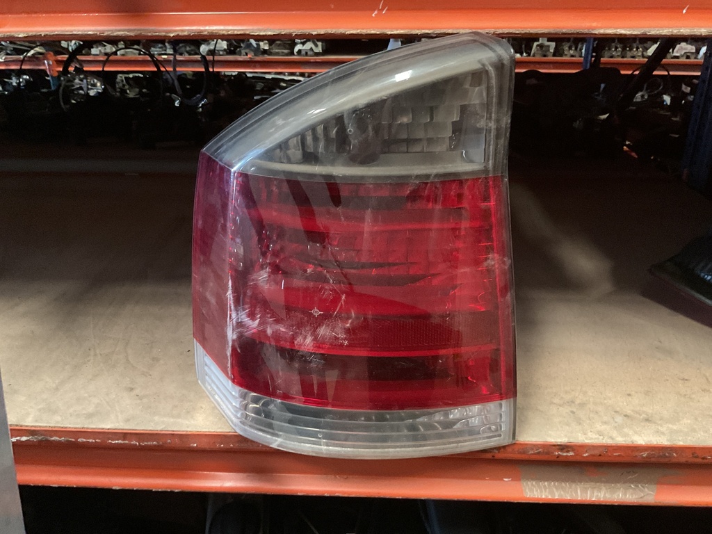 Piloto izquierdo opel vectra C ‘05