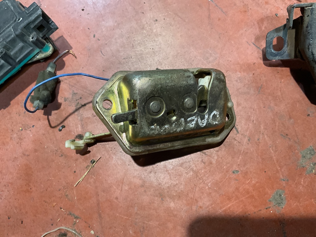 Cerradura maletero chevrolet matiz ‘05