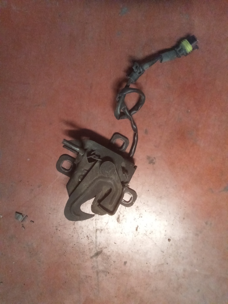 Cerradura capo lancia thesis '03