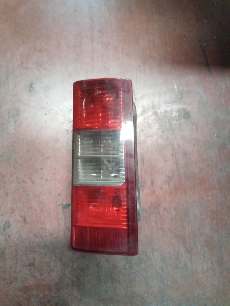 Piloto derecho Opel combo '01