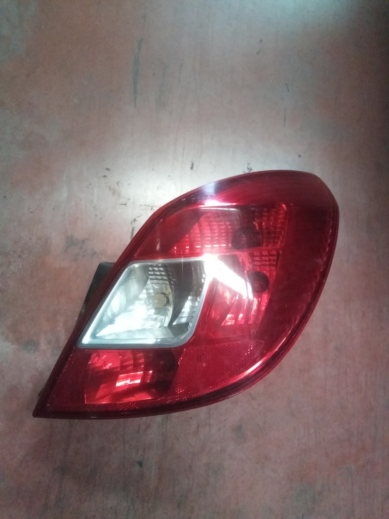 Piloto derecho Opel Corsa '10