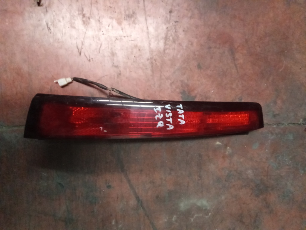 Piloto izquierdo tata vista '02