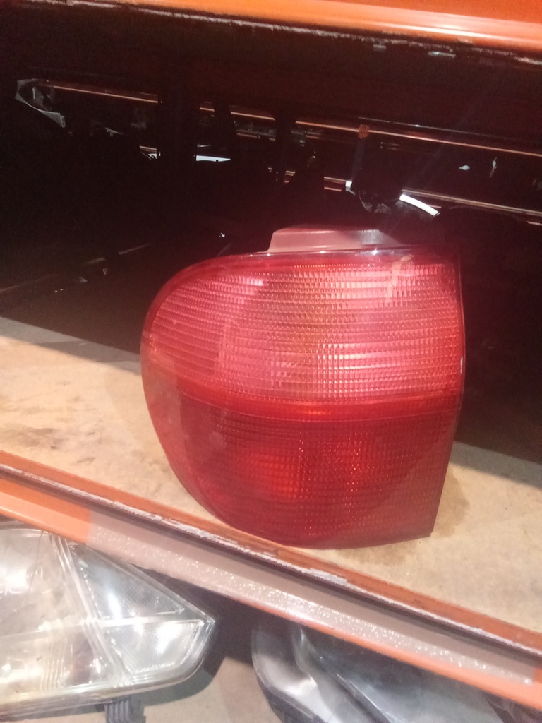 Piloto izquierdo seat  alhambra '97