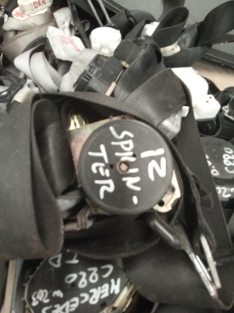 Cinturon delantero izquierdo mercedes sprinter '97