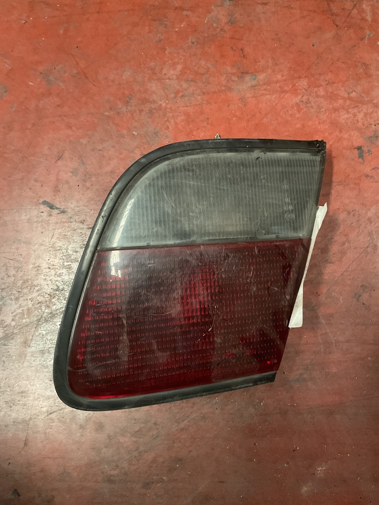 Piloto derecho interior nissan almera 4p ‘97