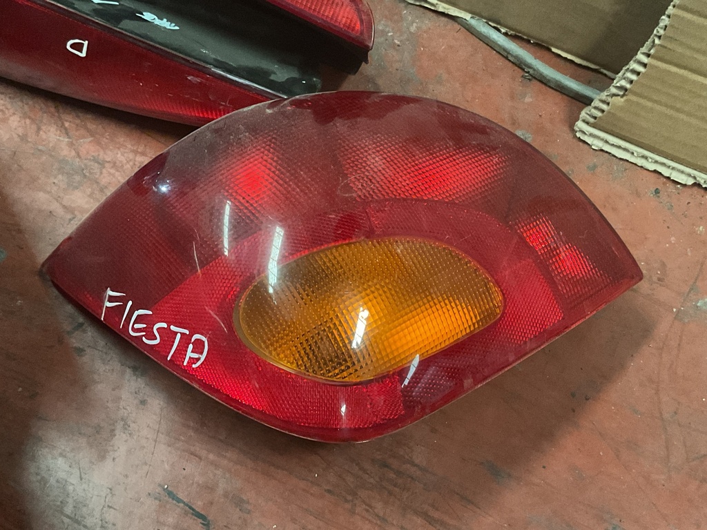 Piloto izquierdo ford fiesta ‘99