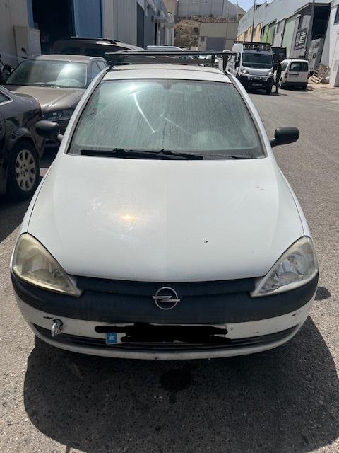 0123 OPEL CORSA C 1.0 G 2001
