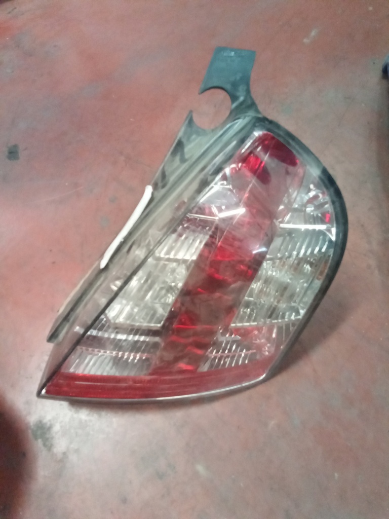 Piloto derecho Fiat stilo '05