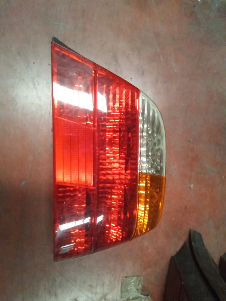 Piloto derecho BMW serie 7 e38 '00