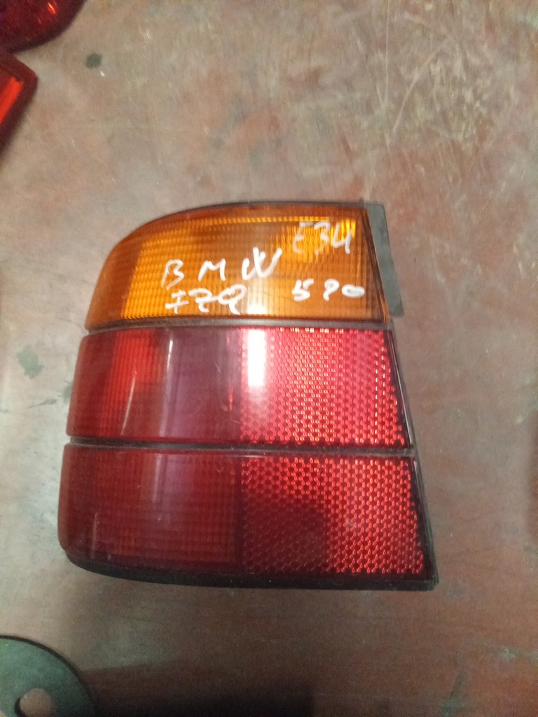 Piloto izquierdo BMW serie 5 e34 '90