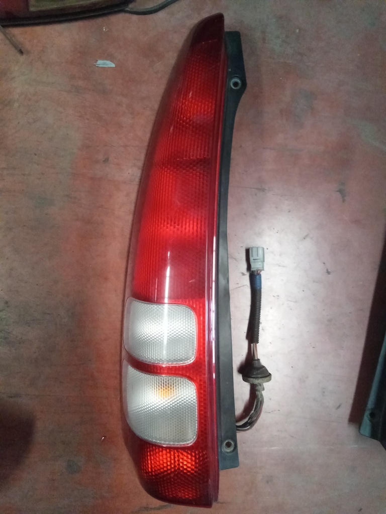 Piloto izquierdo honda hr-v '01