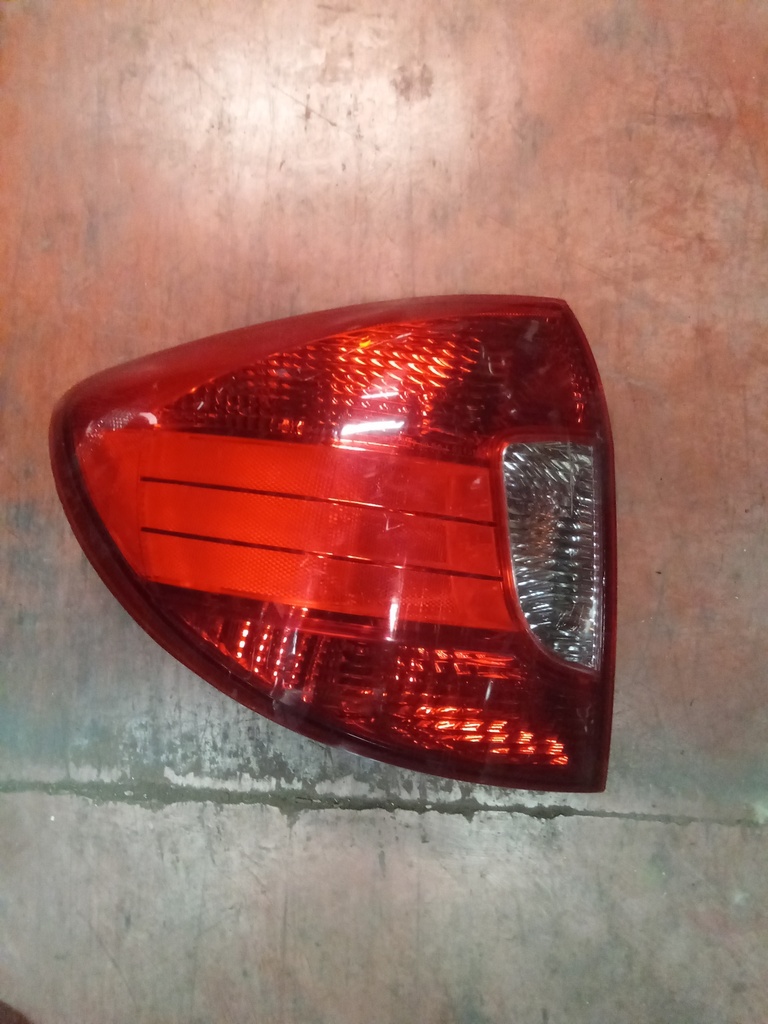 Piloto izquierdo Kia rio ranchera '03