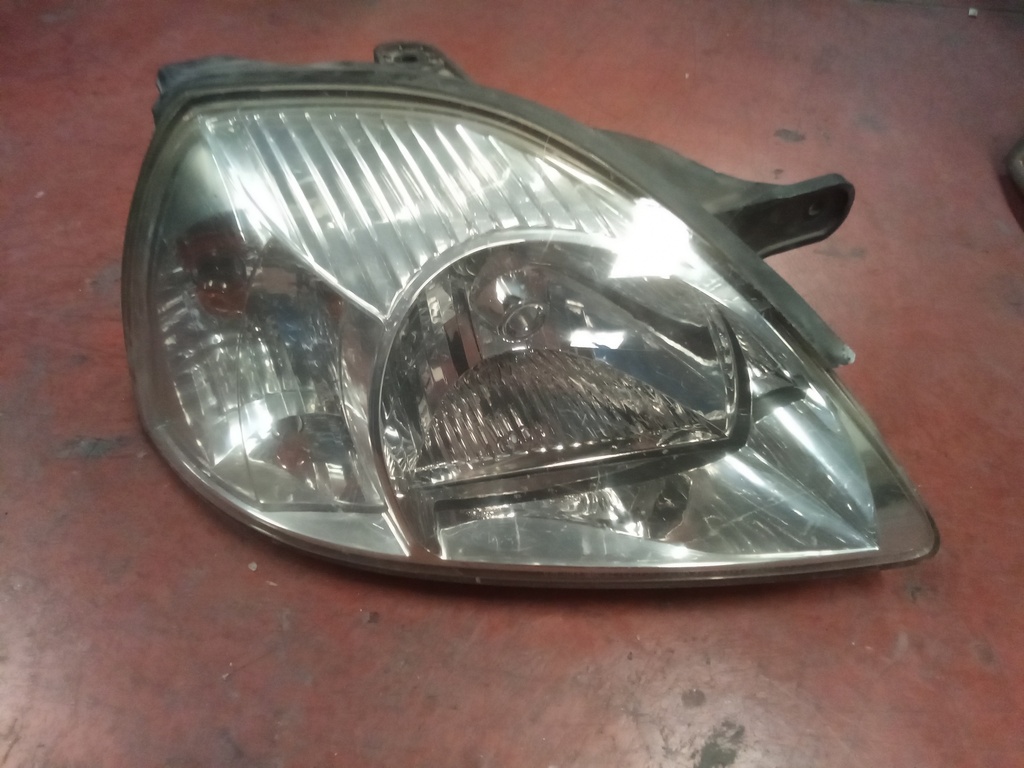 Faro derecho Kia rio '02