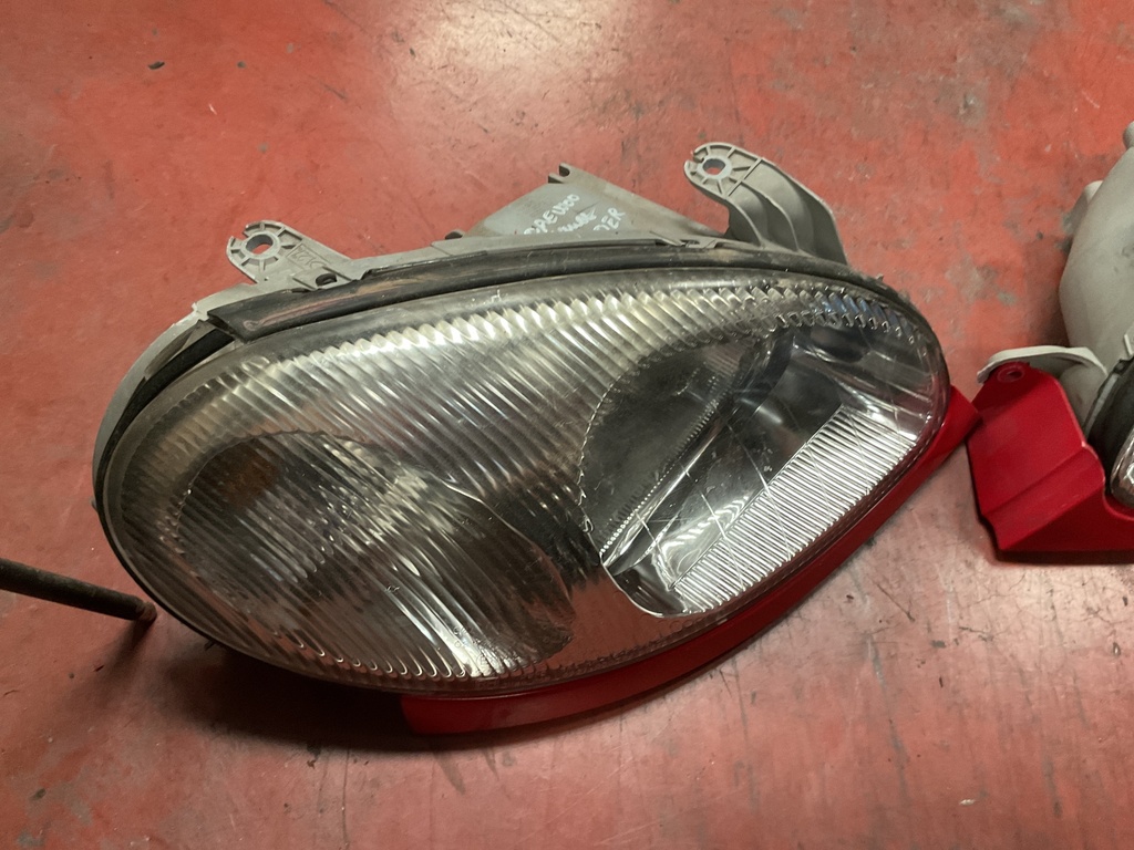 Faro derecho daewoo lanos ‘99