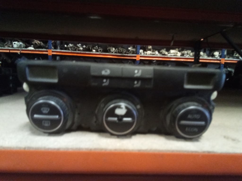 Mando climatizador Volkswagen passat '05