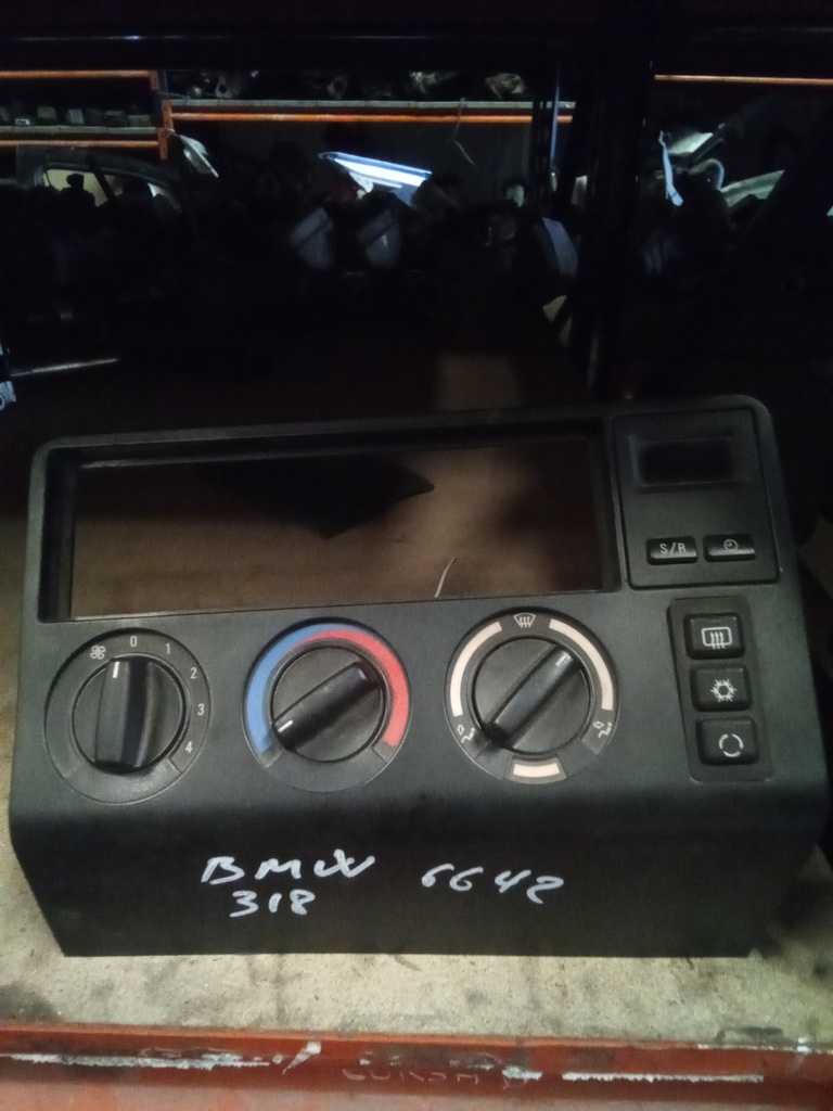 Mando aire acondicionado BMW serie 3 e36 '94