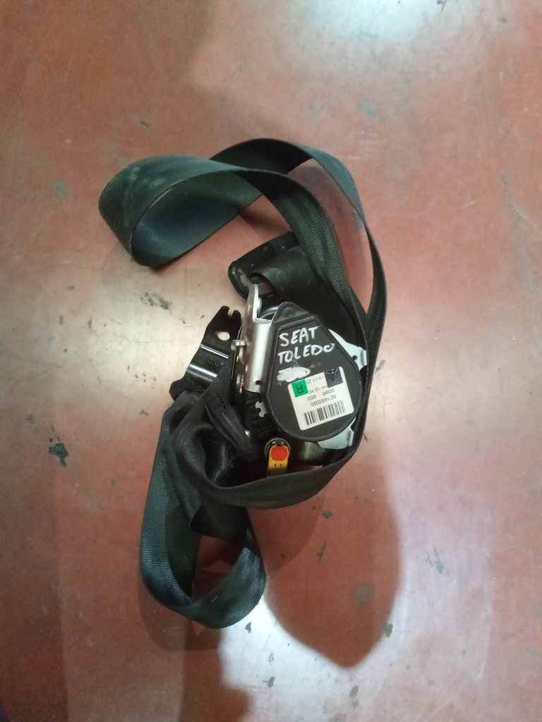 Cinturon delantero derecho seat toledo '12