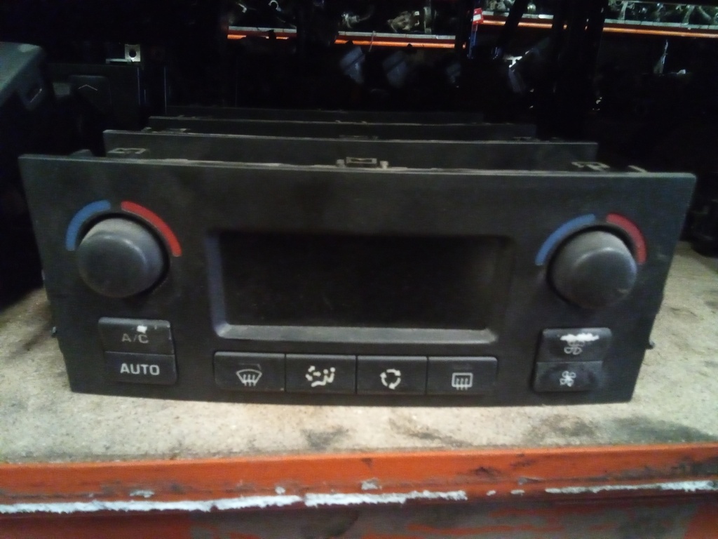 Mando climatizador Peugeot 207 '06