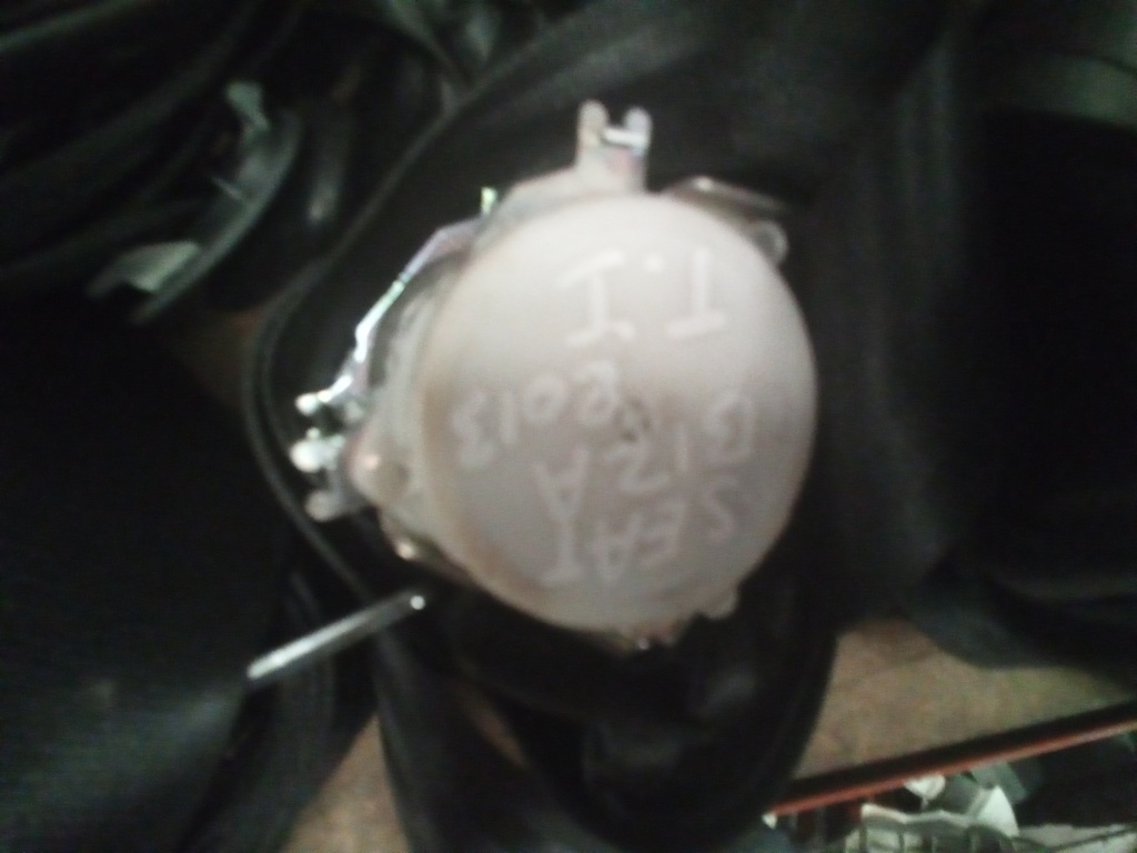 Cinturon seg. tras.izquierdo seat ibiza '10