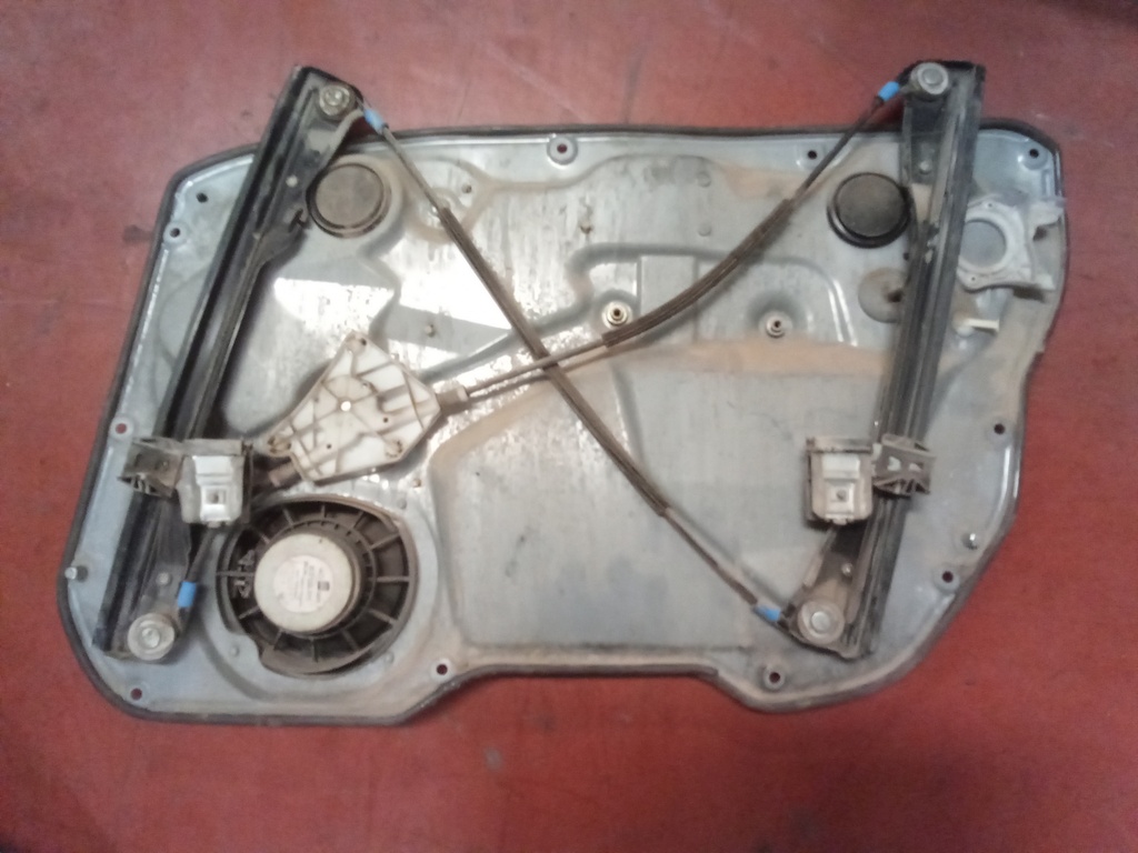 Elevalunas delantero izquierdo seat Ibiza '04