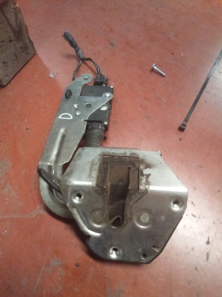 Cerradura puerta trasera derecha Peugeot 807 '05