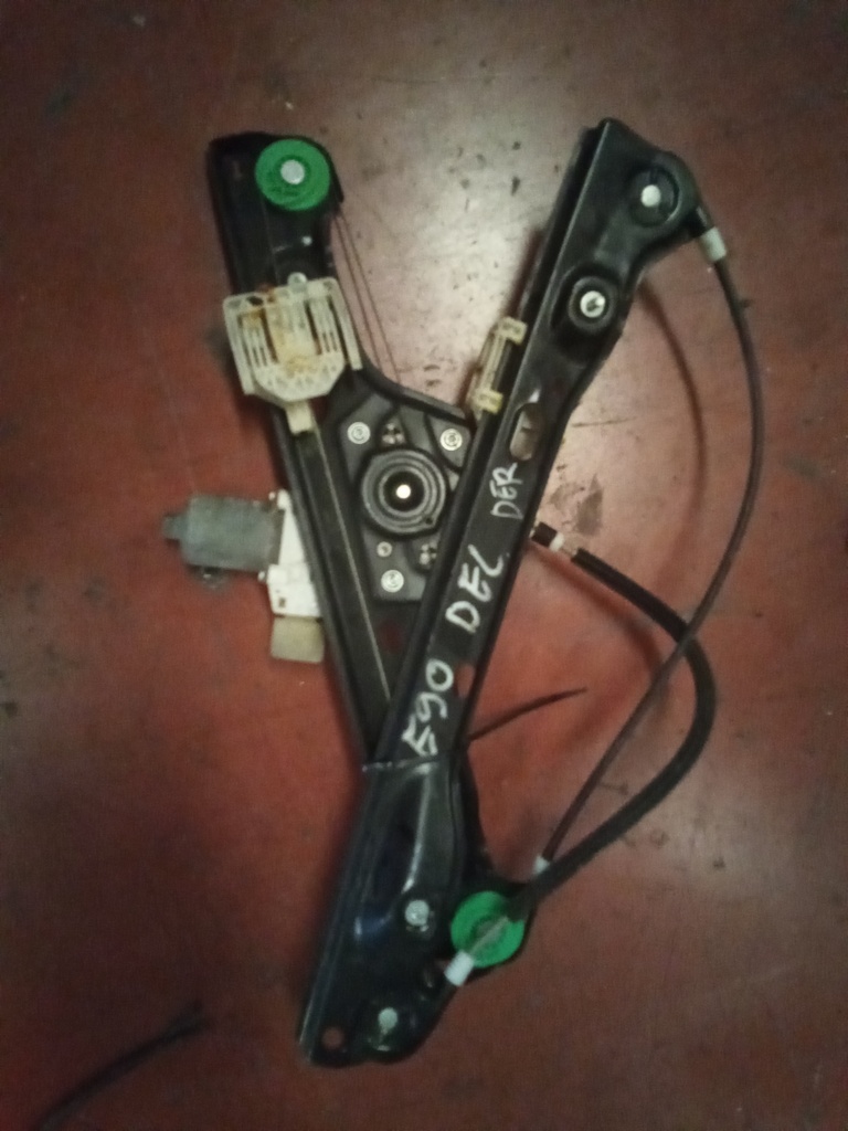 Elevalunas delantero derecho BMW serie 3 e90 '07