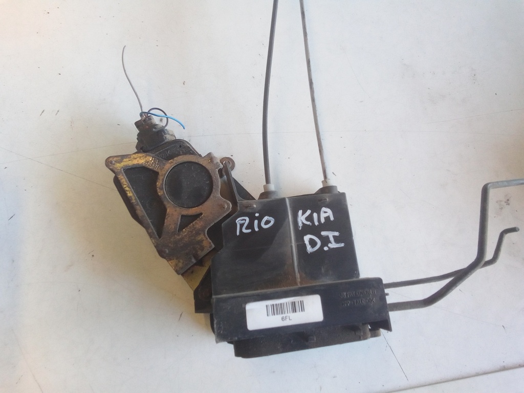 Cerradura delantera izquierda Kia rio '06