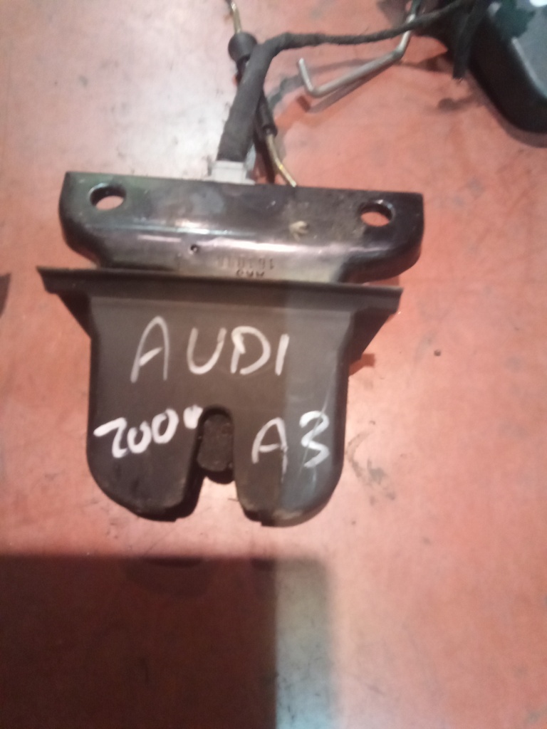 Cerradura maletero audi a3 '00