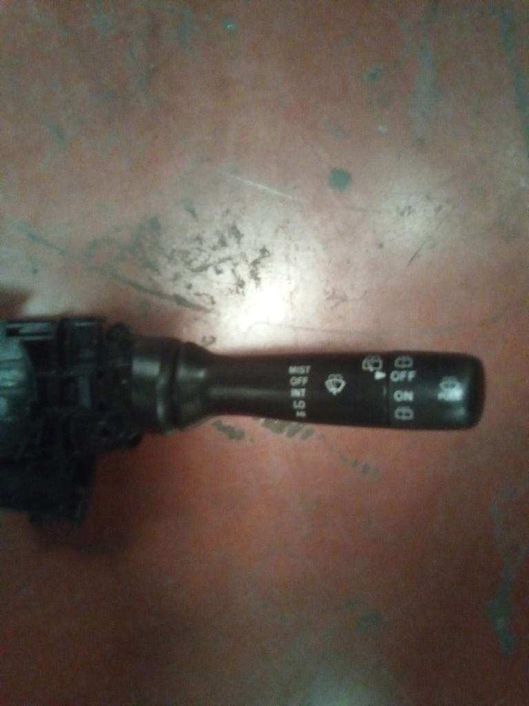 Mando de limpiaparabrisas toyota aygo '07