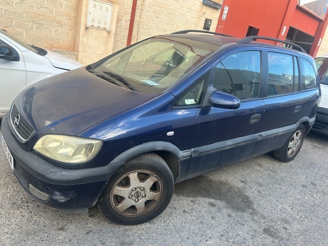 0325 OPEL ZAFIRA 2.0CDTI 2001