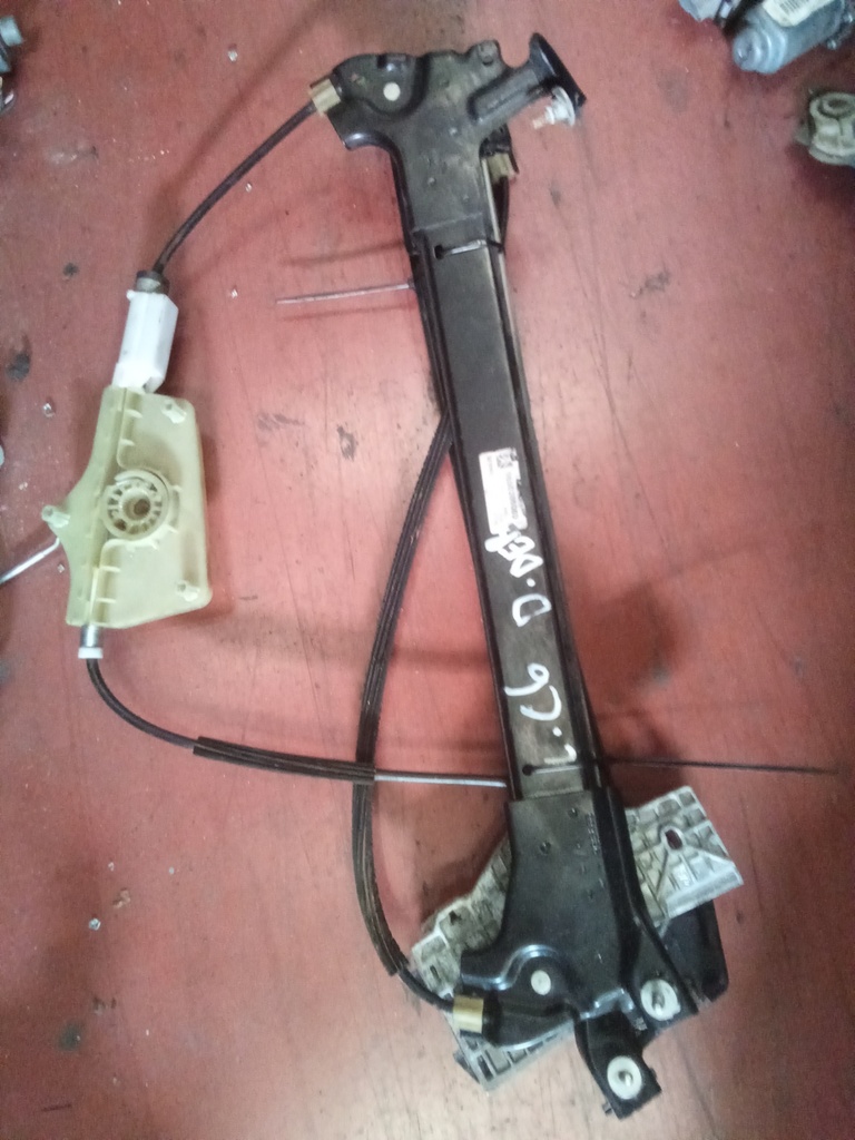 Elevalunas delantero derecho citroen c6 '07