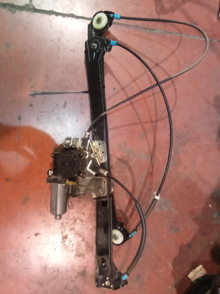 Elevalunas delantero derecho BMW x5 '05