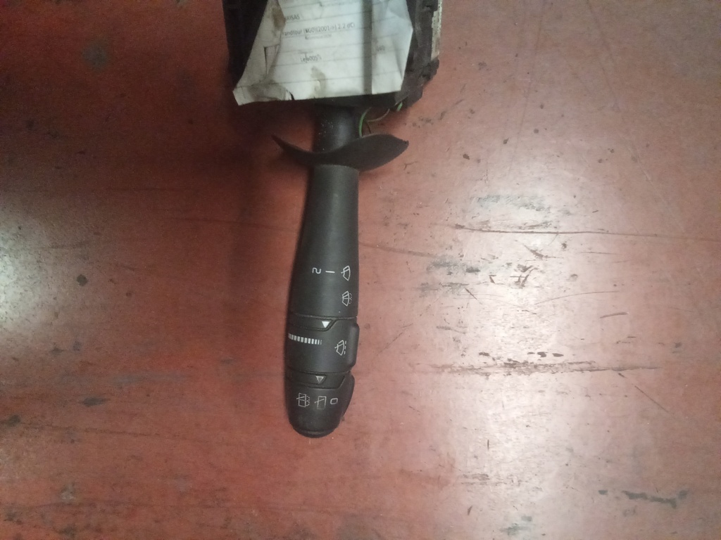 Mando de limpiaparabrisas renault laguna ii '03