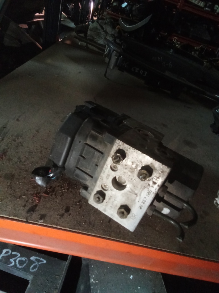 Módulo ABS Volvo s40 '98