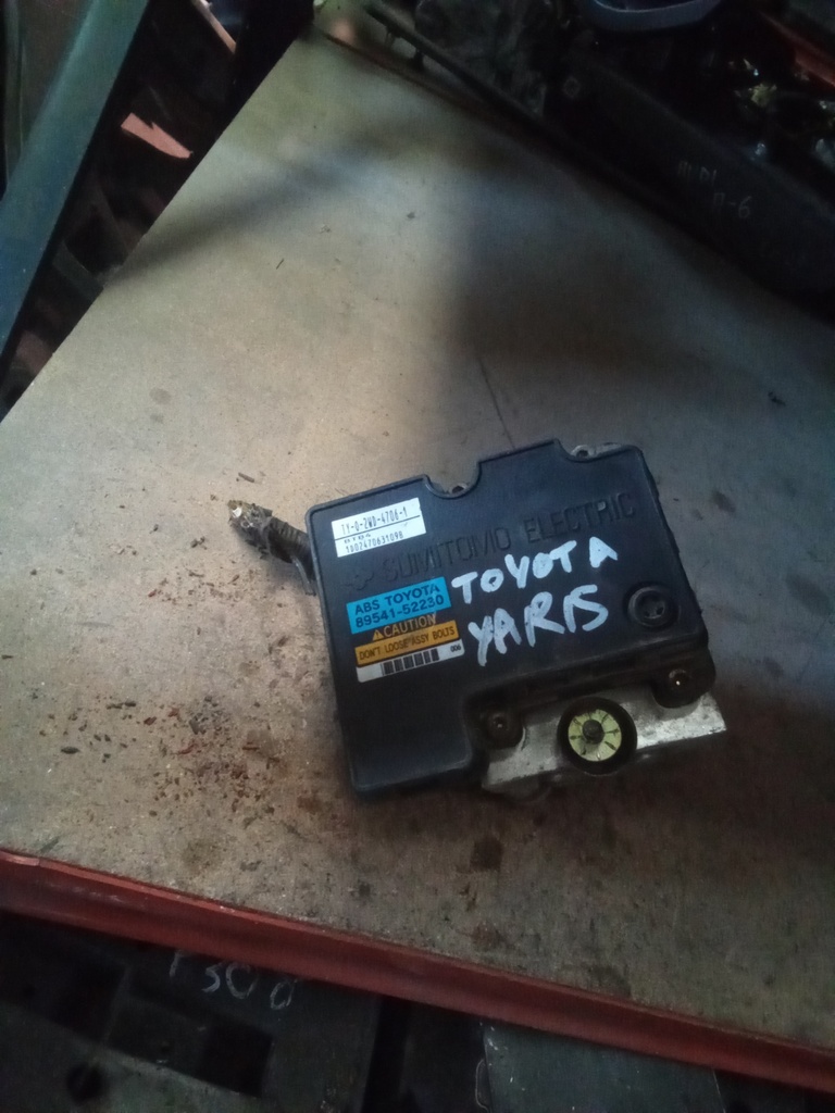 Módulo ABS Toyota Yaris '03