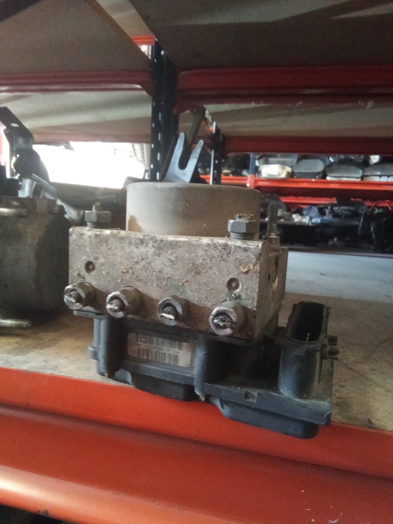 Módulo ABS dacia Sandero '08