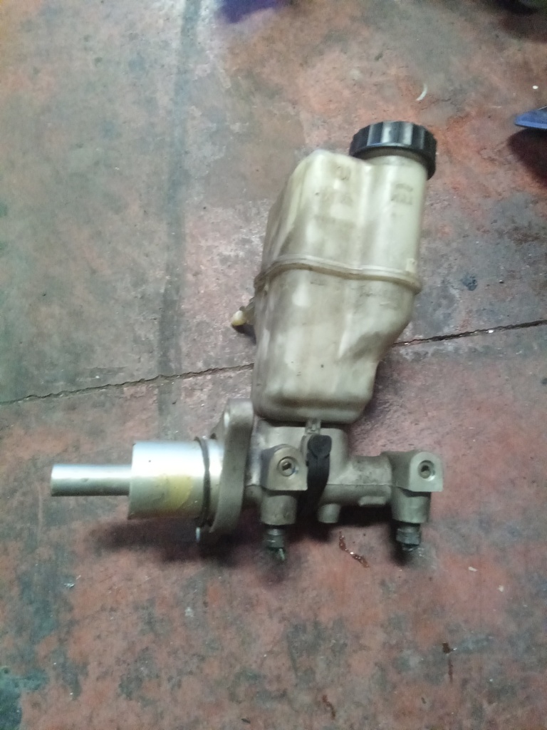 Bomba de freno Peugeot 407 2.0 hdi '07