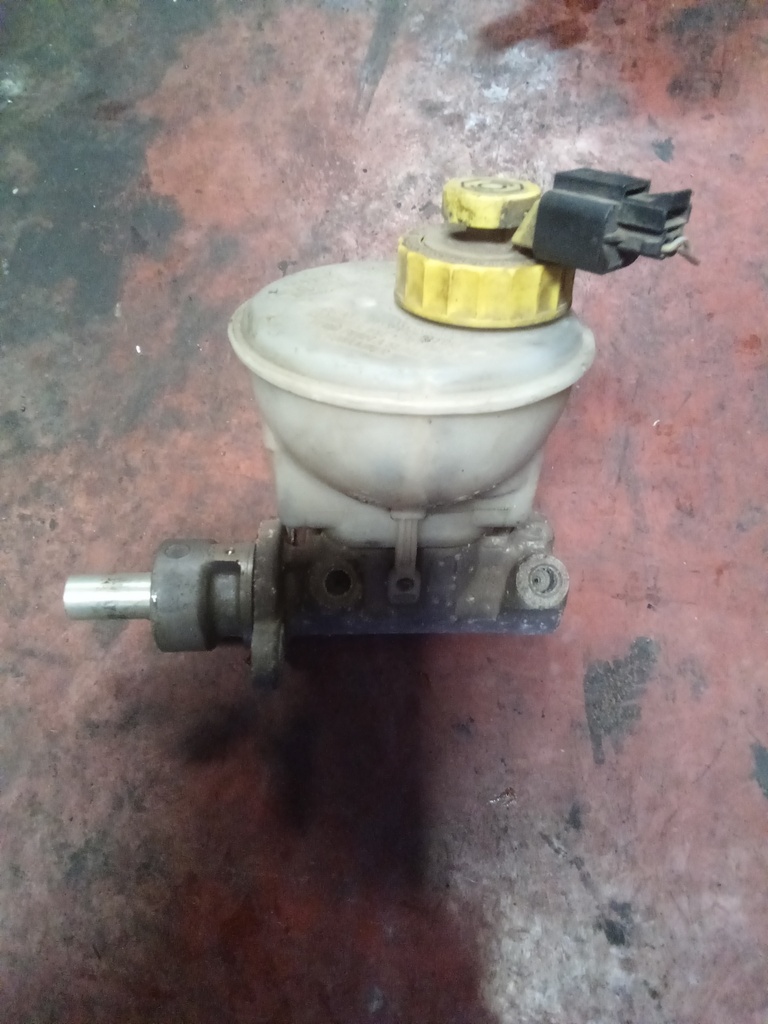 Bomba de freno seat Ibiza 1.9 tdi '99
