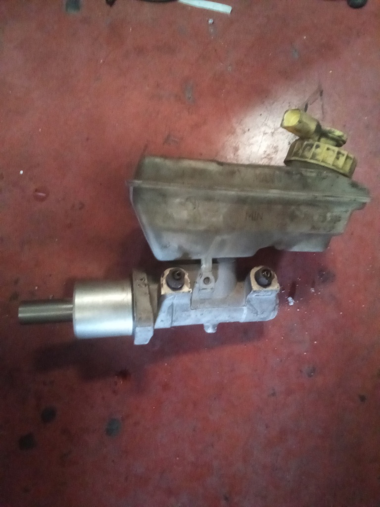 Bomba de freno seat alhambra 1.9 tdi '01