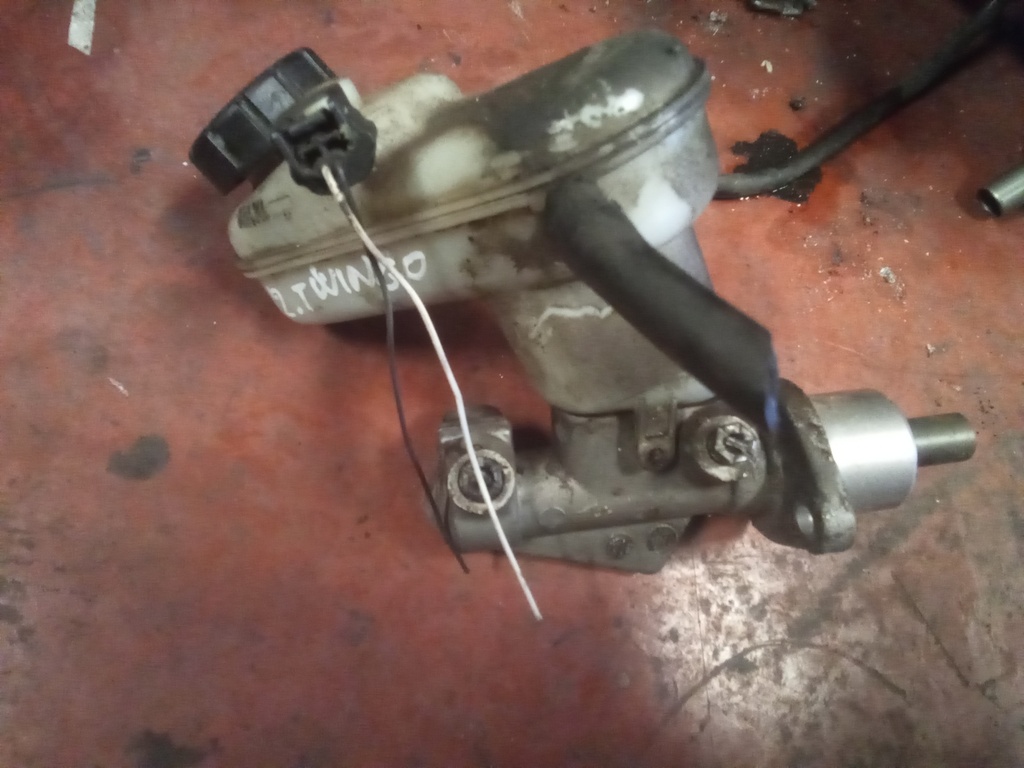Bomba de freno Renault Twingo 1.5 dci '07