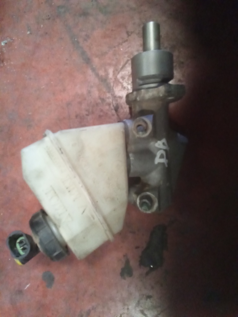 Bomba de freno Renault kangoo 1.5 dci '04