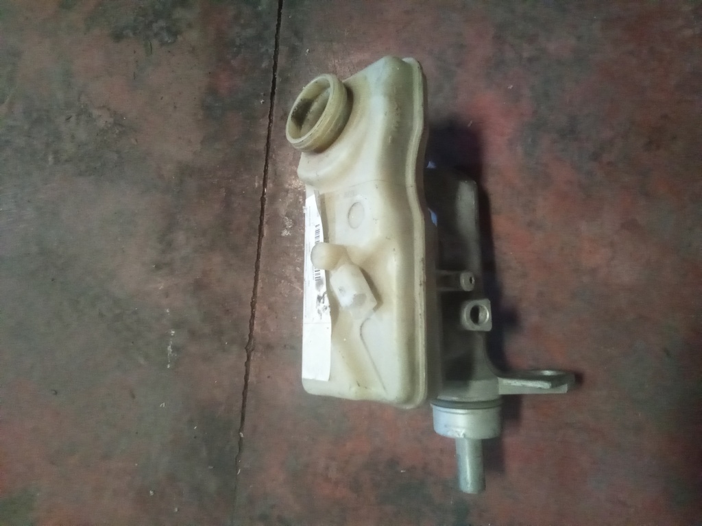 Bomba de freno Renault scenic 1.9 dci '04