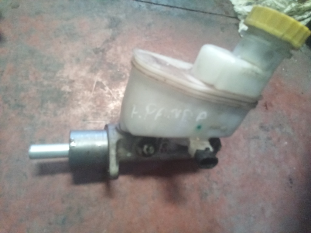 Bomba de freno Fiat panda 1.2i '06