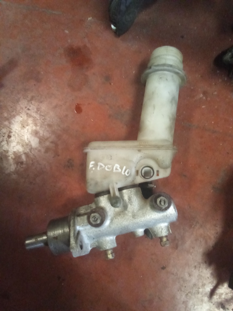 Bomba de freno Fiat doblo 1.9 JTD '01