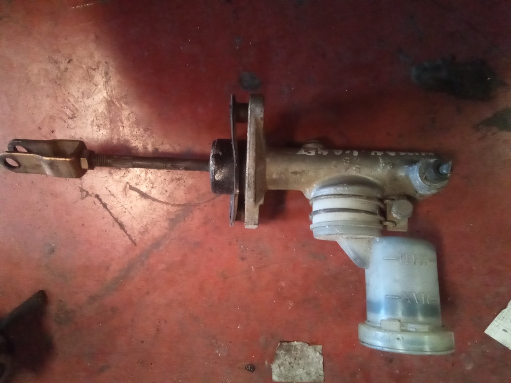 Bombín de embrague Nissan vanette 2.3 D '97