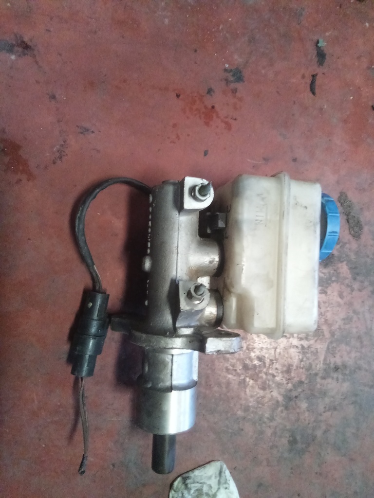 Bomba de freno ssangyong family 2.5td '99