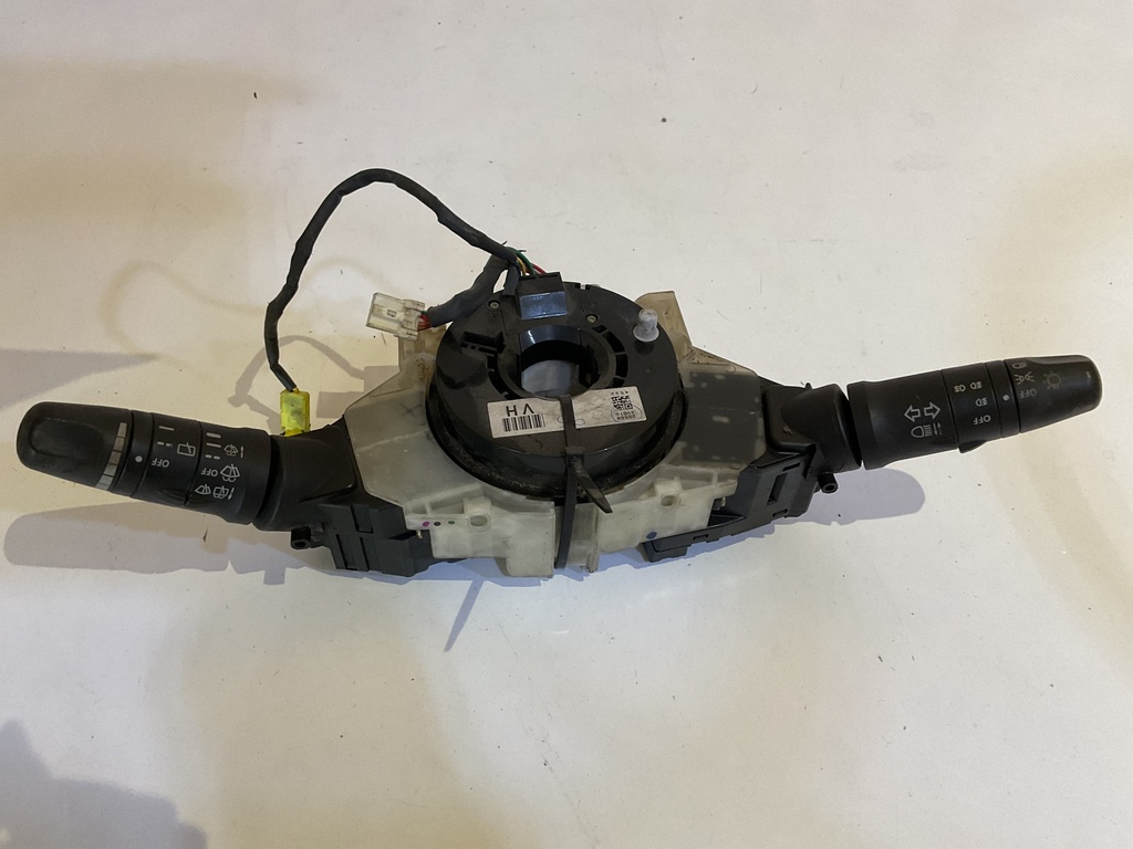 Mando multifuncion nissan almera tino 04