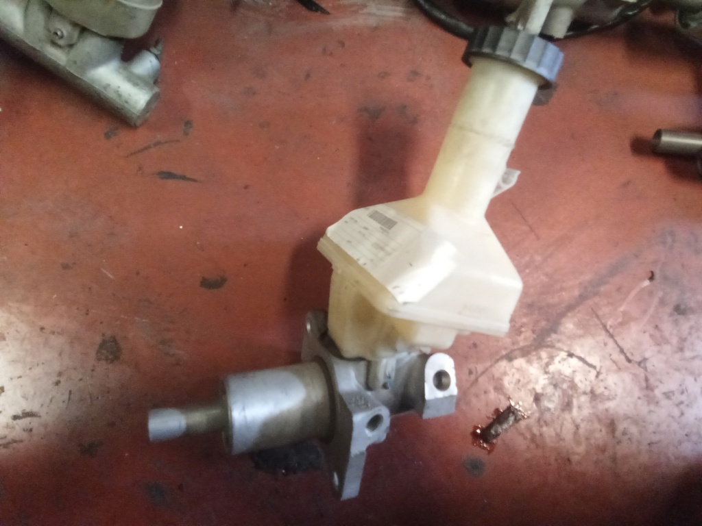 Bomba de freno rover 75 2.0 cdt '00