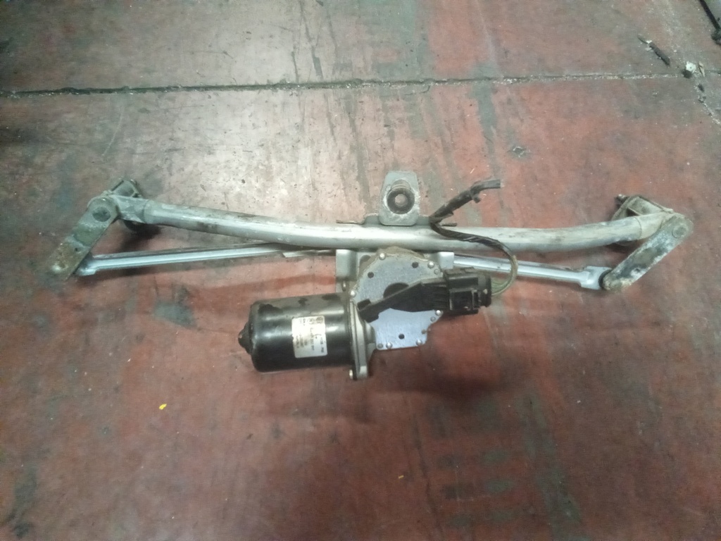 Motor limpia delantero skoda octavia '01